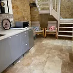 La Dovecote Sarlat Bed & Breakfast 4*