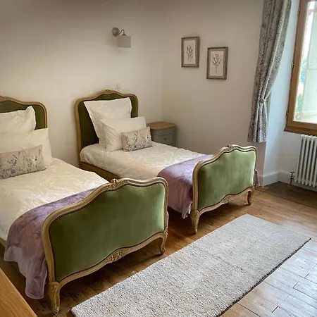 ベッド・アンド・ブレックファスト La Dovecote Sarlat ベナック・エ・カズナック